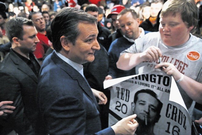 Ted Cruz med svojimi privrženci v  Wisconsinu, za katerega upa, da je  prelomna točka kampanje.
