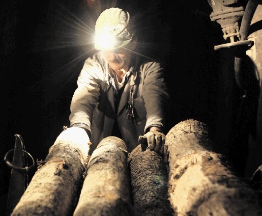 Vzdrževanje rudnika v praksi pomeni nadzor nad 1300 metri rovov muzejskega rudnika, 2156 metri jamskih prog, 128 metri slepih...