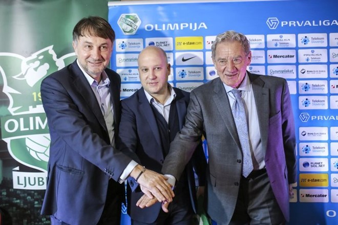 Ranko Stojić, Marko Nikolić in Milan Mandarić (od leve proti desni) pred začetkom spomladanskega dela sezone.