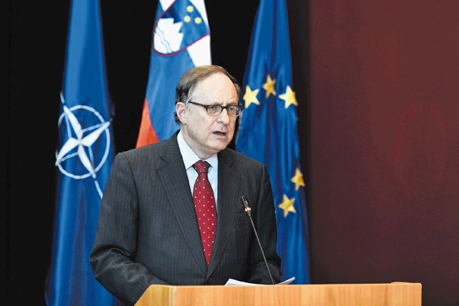 Namestnik generalnega sekretarja Nata Vershbow  je v Sloveniji obiskal  Natovo konferenco o neširjenju orožij za množično...