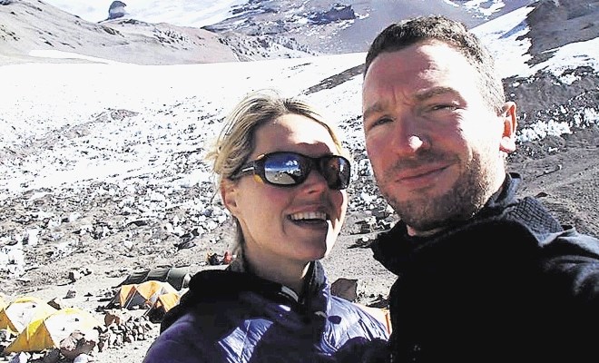 Avstralka Maria Strydom, ki se je nameravala na Mount Everest povzpeti z možem Robert Groplom in dokazati, da »vegani zmorejo...