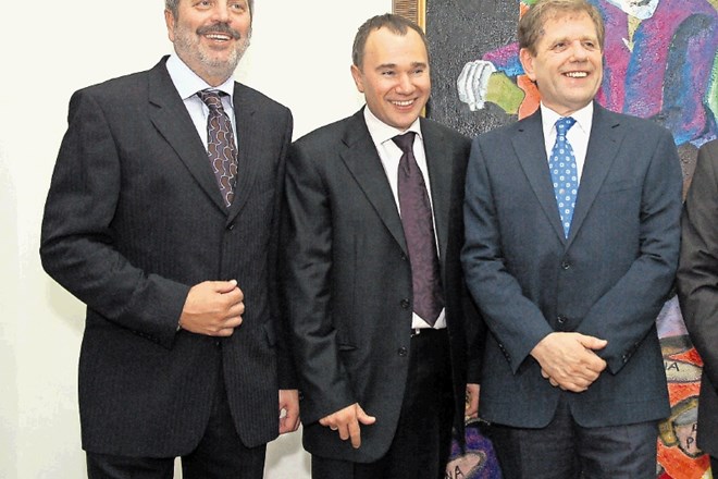 Boris Pesjak, nekdanji predsednik uprave Factor banke (levo), in član Ciril Dragonja (desno) včeraj na sodišču nista bila...