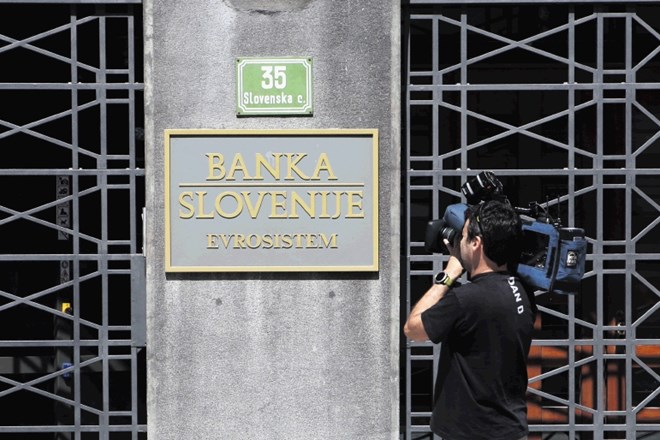 Kriminalisti preiskujejo ključne faze sanacije slovenskega bančnega sistema izpred treh let. Zaradi spornega izbrisa...