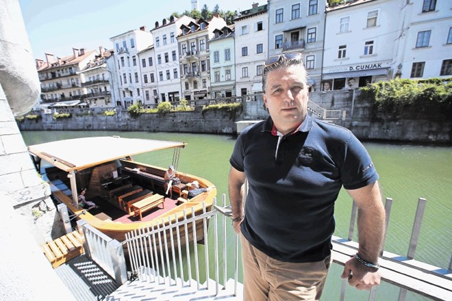 Zaradi ekipe, ki se je zbrala okoli lesene ladjice Ljubljanica, kapitan Trtnik pravi, da je zanj več kot le ladjica.