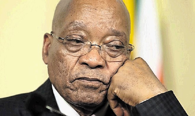 Predsednik  Republike Južne Afrike  Jacob Zuma mora v roku 45 dni vrniti pol milijona evrov.