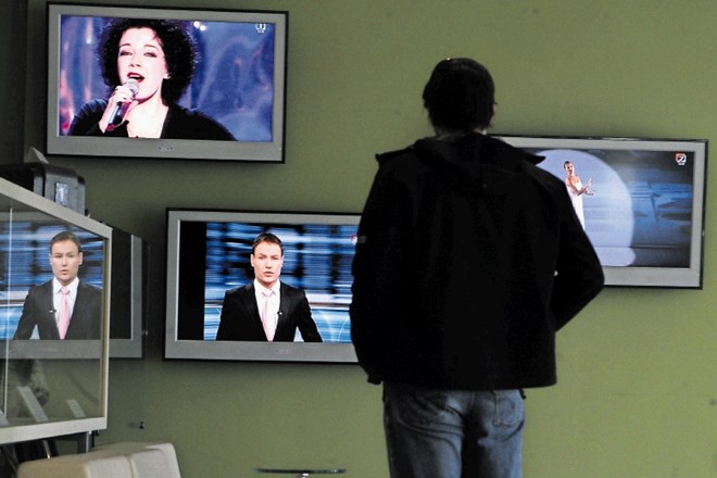 TV Slovenija z manj denarja, a nam še vedno jemlje sapo