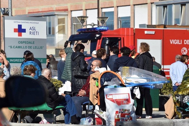 Učinek domin pri potresih v Italiji se širi, nevarnosti za Slovenijo domnevno ni
