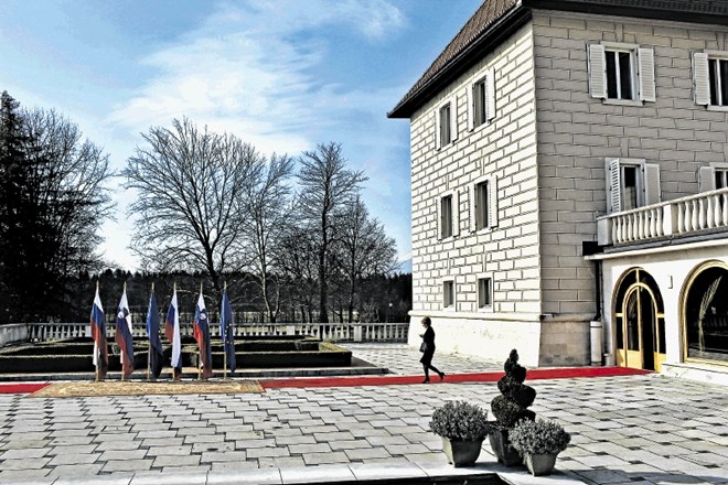 Karađorđevićevi zahtevajo nazaj dvorec Brdo. A se zavedajo, da je danes to reprezentančni objekt države Slovenije, zato se...