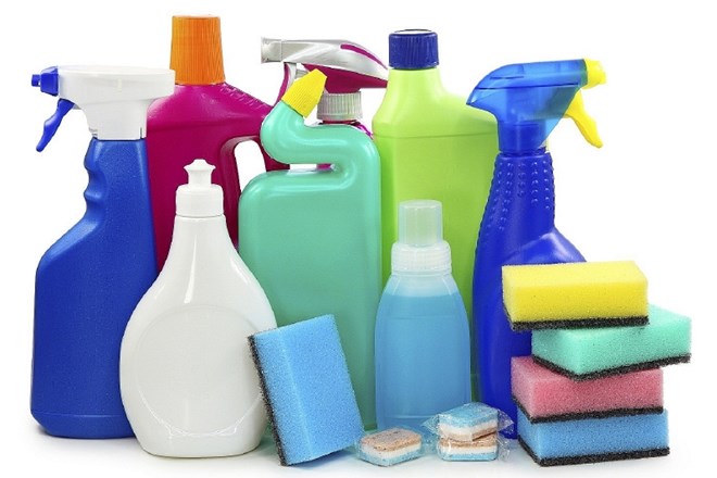 Sredstva za čiščenje, ki jih zaradi škodljivih učinkov ne smemo kombinirati   