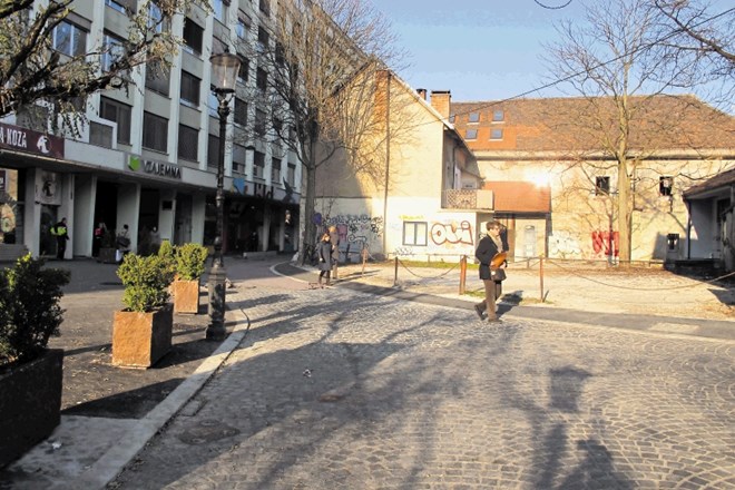 Občina in njeno javno podjetje Energetika Ljubljana sta prenovila Malo ulico, bližnja Prečna ulica pa bo na vrsti prihodnje...