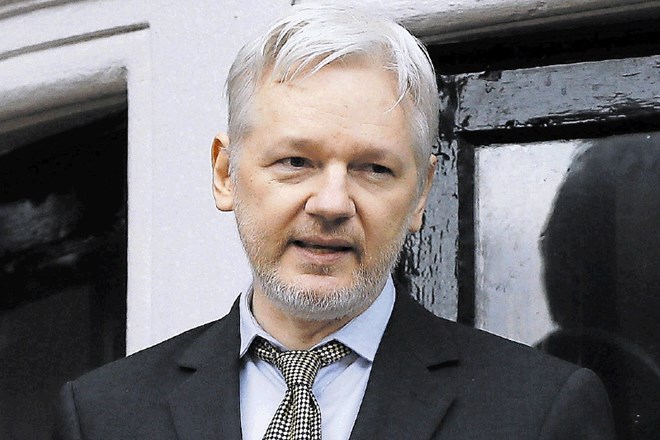 Julian Assange je ostro napadel Obamovo vlado.