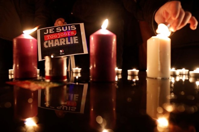 Dve leti po  napadu na  satirični časnik Charlie  Hebdo še jasnejše francoske delitve