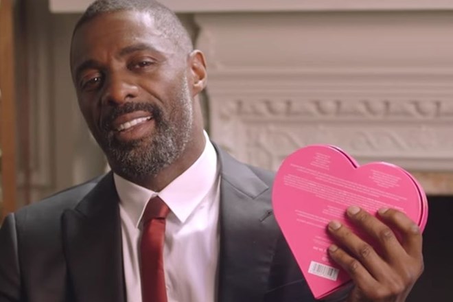 Idris Elba se prodaja za dobrodelne namene. (Foto: youtube)