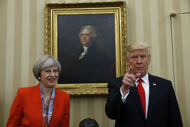 Britanska premierka Theresa May in ameriški predsednik Donald Trump (Foto: Reuters)