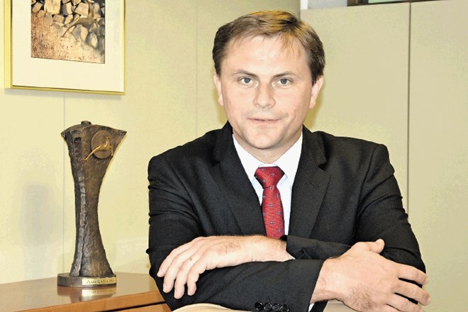 Tomaž Lanišek opozarja, da slovenska podjetja tarejo previsoki davki na plače in obdavčitev dobička.