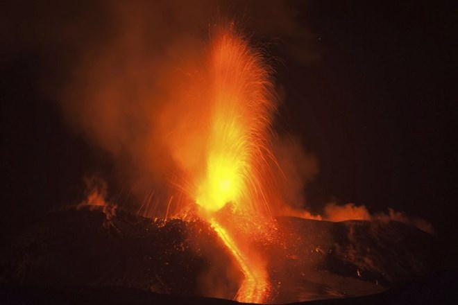Vulkan Etna se je znova prebudil. (Foto: AP)