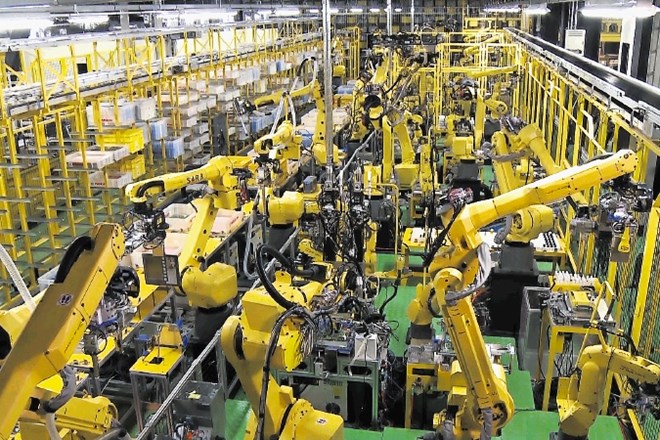 Evropski parlament prejšnji mesec ni  podprl  predloga o obdavčitvi robotov, s katero bi financirali delavce, ki bi zaradi...