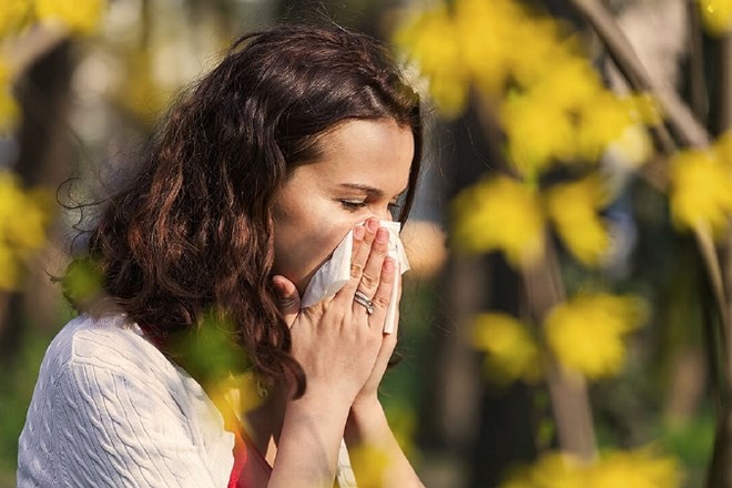 Proti spomladanskim alergijam s čistočo doma in omejenim gibanjem na prostem  