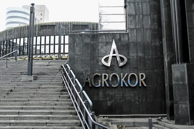Predstavniki Agrokorja, z lastnikom Ivico  Todorićem na čelu, naj bi včeraj zvečer z bankami  upnicami sklenili dogovor o...