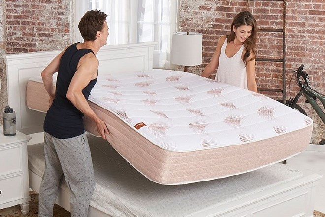 Deset praktičnih nasvetov za natančno spomladansko čiščenje postelje  