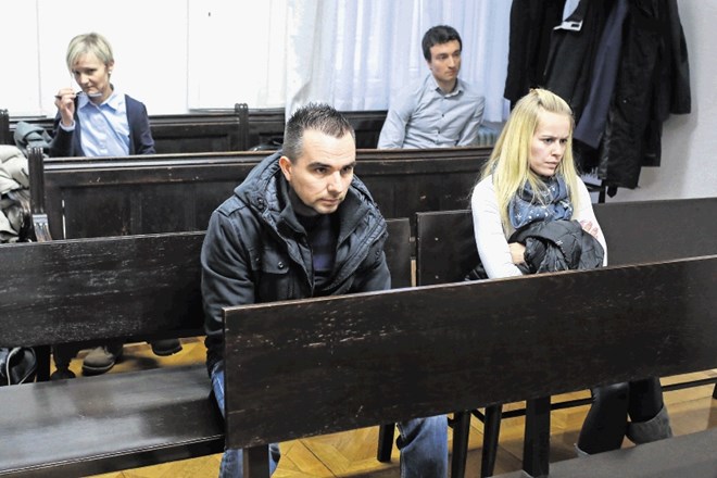 Nekdanjega policista Gregorja Makovca  je sodišče zaradi raznih nečednosti obsodilo na tri leta in osem mesecev zapora.