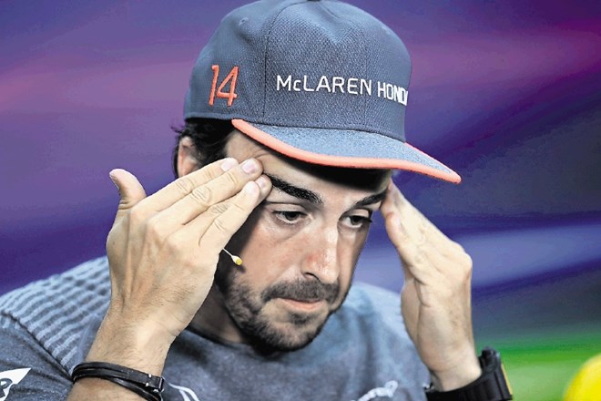 Fernanda Alonsa zaradi nekonkurenčnega McLarnovega dirkalnika že pošteno boli glava, da bi ga malce pomirili, pa so mu pri...