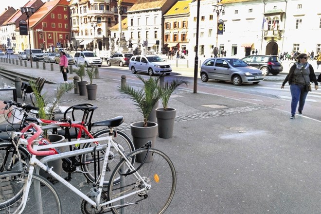 Našemu bralcu so kolo ukradli sredi najbolj prometnega dela Maribora sredi belega dne. Takih primerov sicer ni malo ...