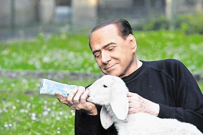 Berlusconi rešil pet jagenjčkov