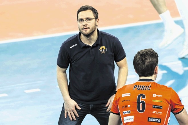 Trener ACH Volleyja Zoran Kedačič je pod velikim pritiskom, da njegovo moštvo osvoji naslov prvaka.
