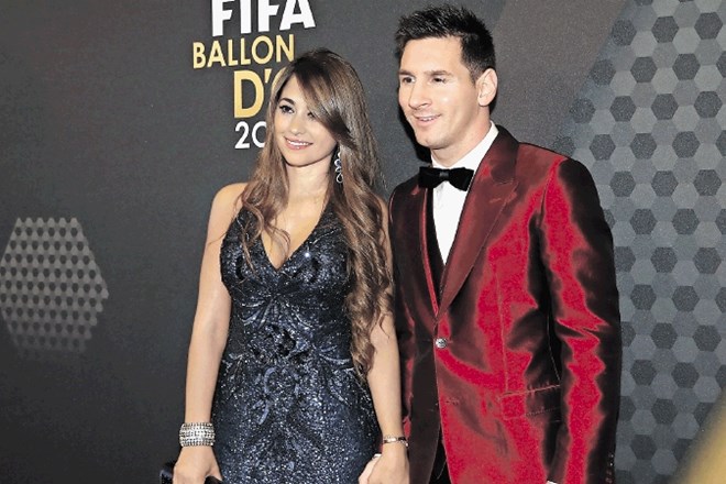 Lionel Messi se bo s svojo izbranko  Antonello Roccuzzo poročil 30. junija.