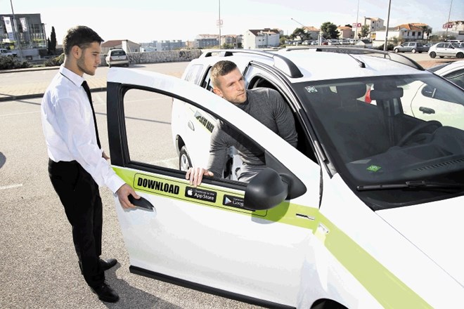 Vozila reške taksi družbe Cammeo v Ljubljani bodo peljala na plin, vozniki pa bodo uniformirani.