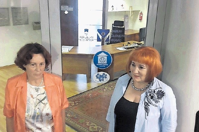 Predsednica društva Spominčica Štefanija Lukič Zlobec in varuhinja človekovih pravic Vlasta Nussdorfer sta odprli prvo...