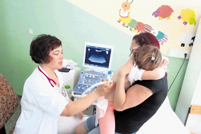 Pediatrinja Katarina Meštrovič Popovič se v svoji ambulanti pogosto srečuje z otroki, ki imajo težave z nočno enurezo.