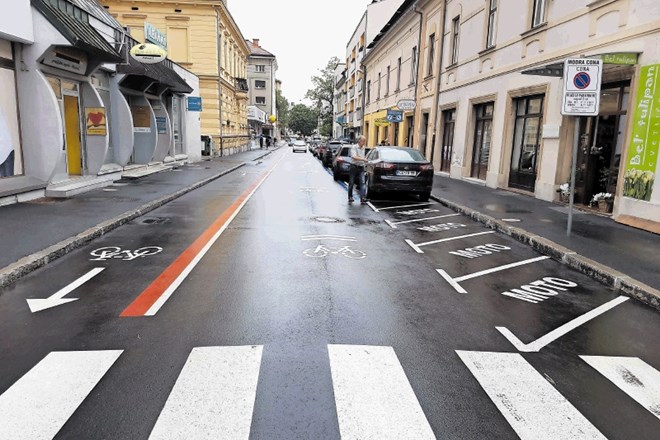 Miklošičeva ulica v Celju je prva v nizu ulic, na katerih bo več prostora odmerjenega kolesarjem.
