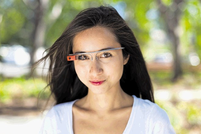 Očala google glass so obljubljala prihodnost, polno nadgrajene resničnosti, dolgo preden je ta zaslovela v širši javnosti, a...