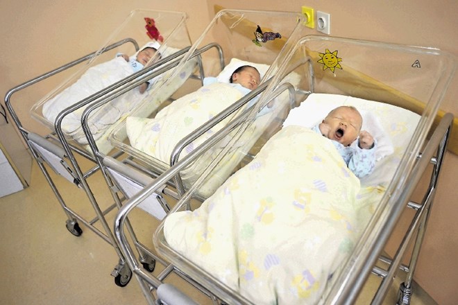 V Kranju so se ustrašili, da bodo izgubili porodnišnico. Glede na dosedanja zagotovila so te skrbi odveč, res pa ni jasno,...