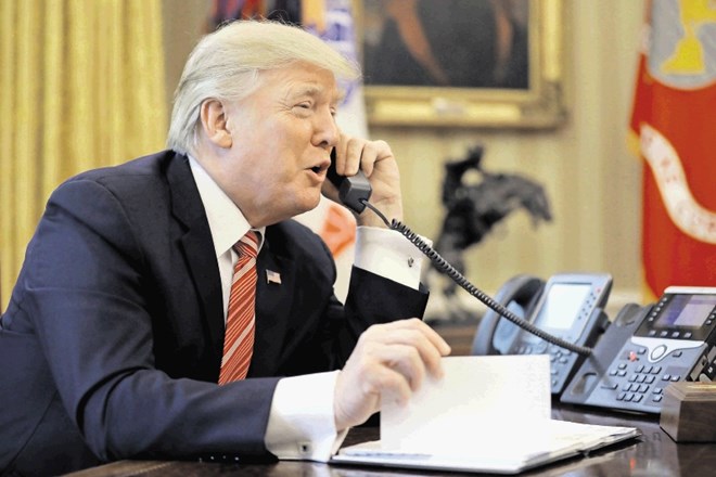 Bodo Trump in njegovi sogovorniki med telefonskimi pogovori začeli bolj izbirati besede?