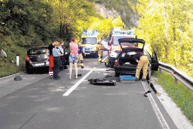 V čelnem trčenju na cesti med Celjem in Laškim je umrla 27-letnica, v katero se je zaletela 48-letna voznica.