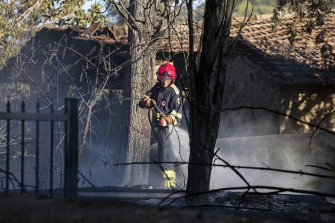 Italijanski gasilci domnevno podtikali požare, da bi zaslužili z gašenjem