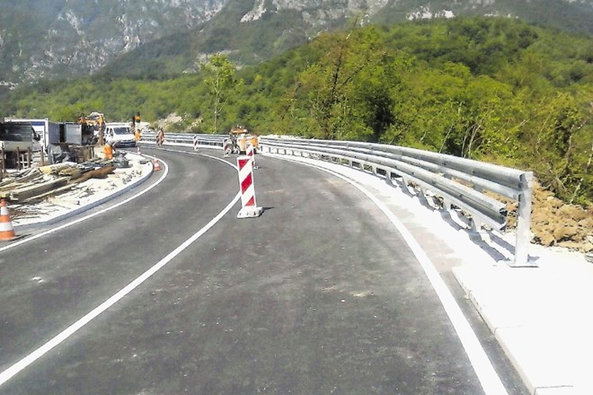 Zadnja večja dela na posoških cestah so se prejšnji teden končala z odprtjem viadukta med Kobaridom in Žago v tako imenovanem...