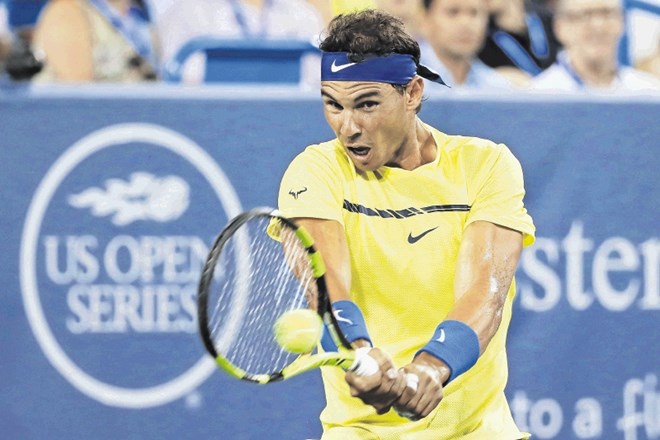 Po slabi lanski sezoni bo Rafael Nadal v ponedeljek znova številka ena moškega tenisa.