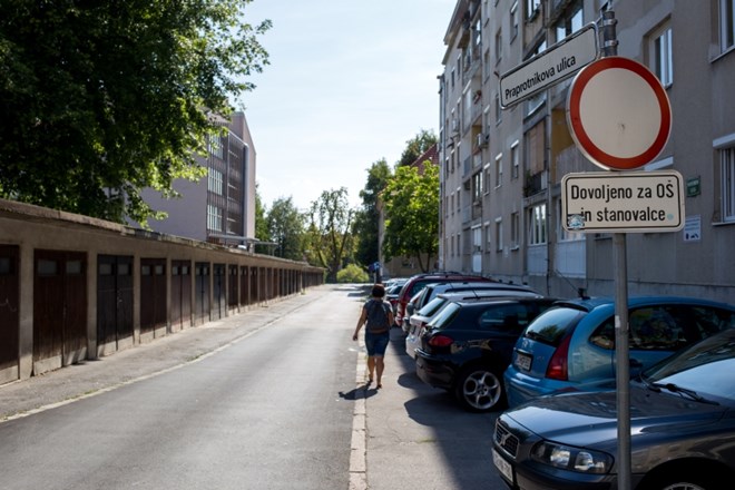 Ljubljanske ulice: Praprotnikova ulica ob prulski šoli poimenovana po šolniku