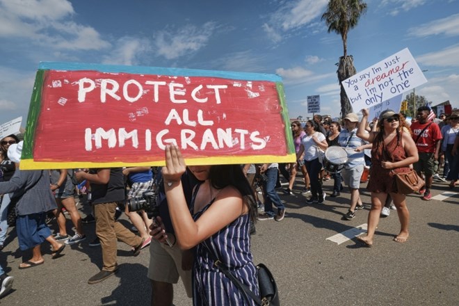 Trump ukinil program DACA, 800.000 migrantov v negotovem položaju 