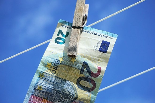 Sumljive transakcije  znašajo prek odstotka BDP Evropske unije