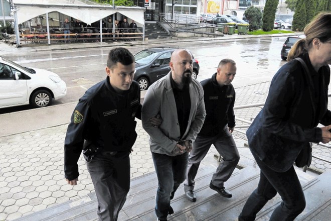 Armin Mujagić (na fotografiji) prepovedane droge ni prodajal Dejanu Periću, je dejal slednji, ki je po pravnomočnosti sodbe...