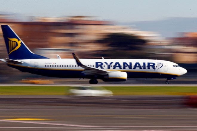 Ryanair zaradi odpovedanih letov tarča kritik