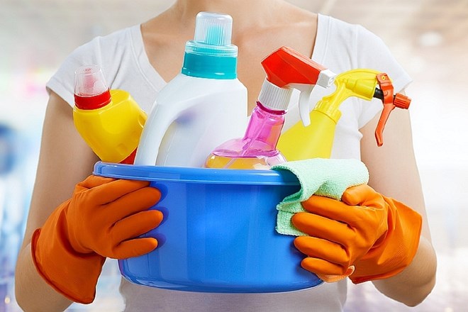 Sedem mitov o čiščenju, s katerimi ne negujete, temveč uničujete stanovanje   