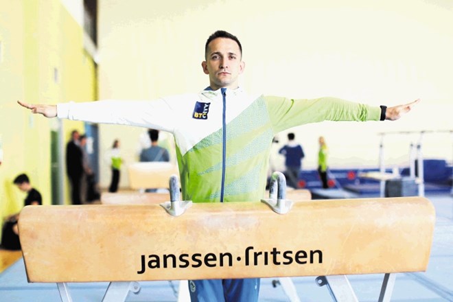Sašo Bertoncelj se je na svetovno prvenstvo pripravljal na konjih z ročaji nizozemskega proizvajalca Janssen-Fritsen, ne...