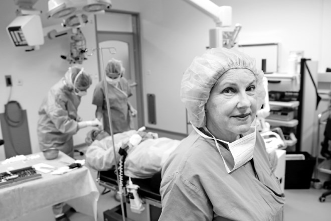 Brigita Drnovšek Olup, očesna kirurginja: Največ zadovoljstva mi še vedno prinaša delo z bolniki
