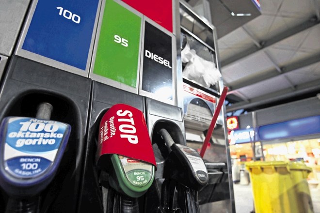 Reguliran 95-oktanski bencin in dizel s torkom malenkost cenejša 